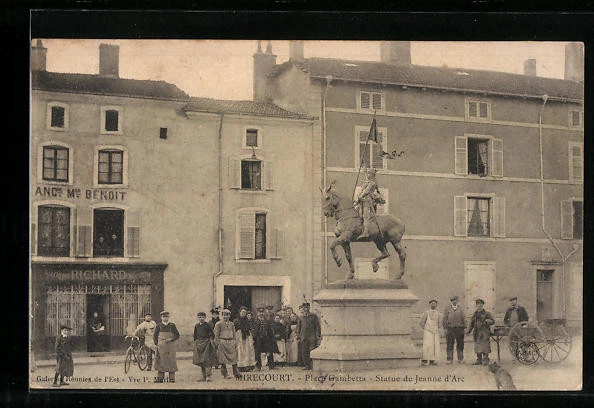 Carte Postale Ancienne Vannes - Place Gambetta, Vue De La Rabine - Morbihan (56)