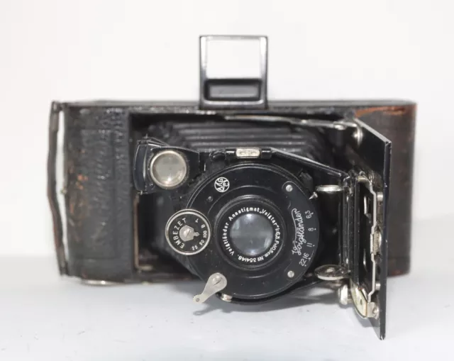 Voigtlander Bessa 6x9 Roll Film Camera.  BBB