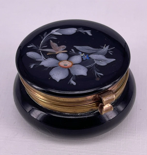MOSER emaillierte Pillendose, Bohemian enameld Pillbox, trinket Box (G 518)