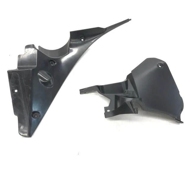 Cache lateral gauche YAMAHA FJR 1300 2006-2007 ABS Cache lateral gauche YAMAHA FJR 1300 2006-2007 ABS