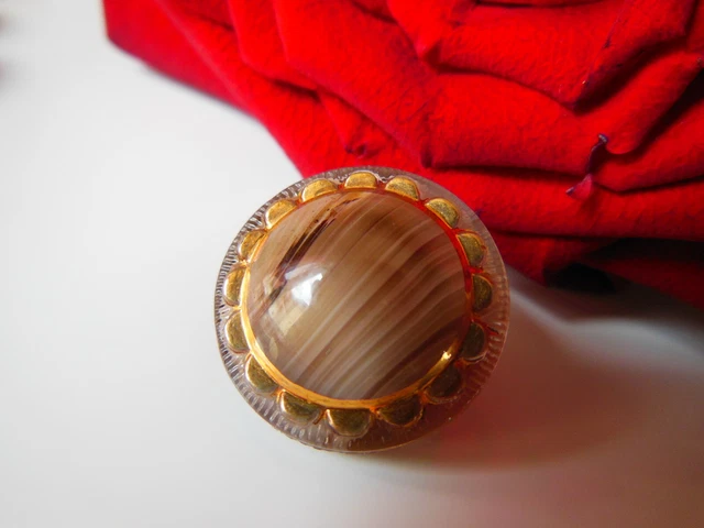 Bouton ancien en verre marron pied en métal doré 1,7 cm D17A