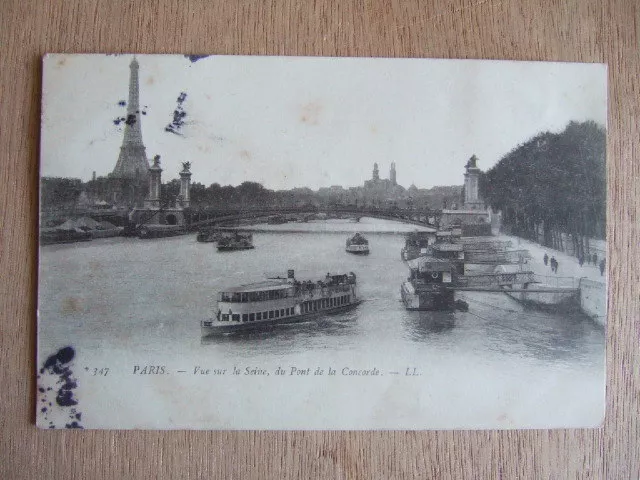 Cpa Paris (75) View Sur La Seine, Du Pont De La Concorde. Eiffel Tour. Boats