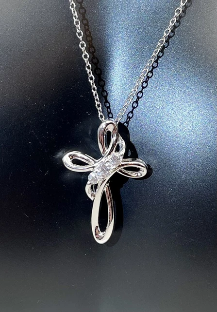 DIAMONLUXE STERLING SILVER Simulated Diamond Heart Pendant