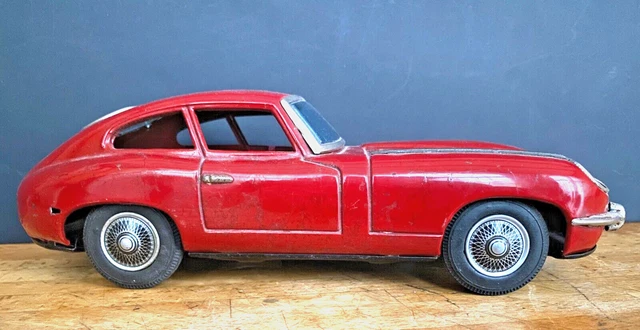 Admirez cette paire de Jaguar Type E toutes neuves | TopGear
