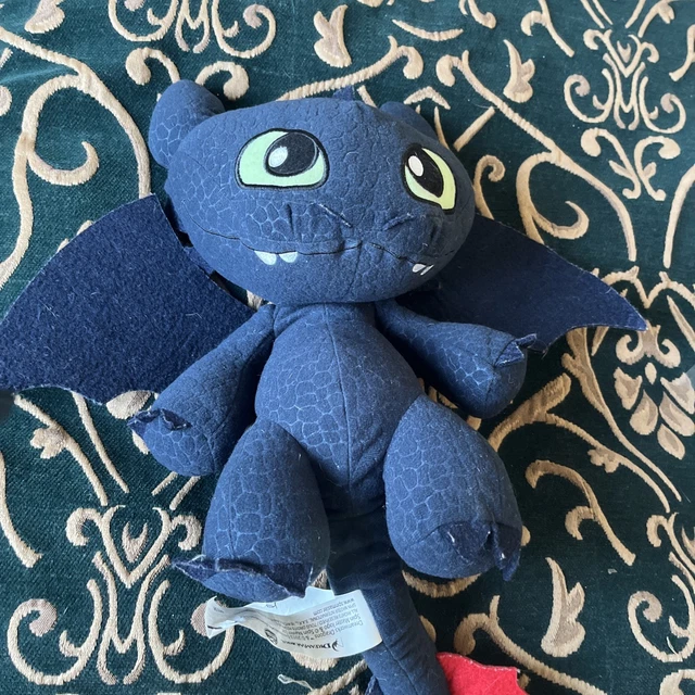HOW TO TRAIN Your Dragon Talking Toothless Plush 14