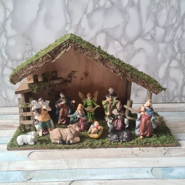 Set presepe vintage 11 pezzi porcellana - stabile in legno - scatola natalizia