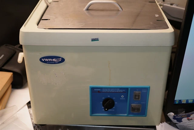 VWR B5500A-MT 9.5 Liter, Analog Timer, Non Heated Ultrasonic Cleaner with Cover