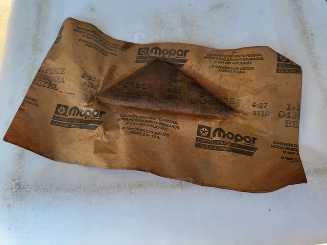 NOS OEM MOPAR 1983-88 Plymouth K Car, RH INSIDE DOOR MIRROR BEZEL Dodge Aries