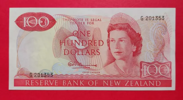 New Zealand 1967-1969 Paper Banknote 100 Dollars, EF+, FLEMING SIGN, P168a