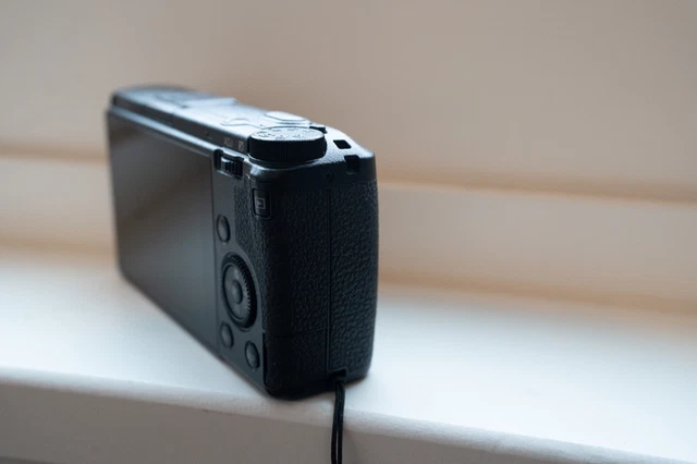 [Near Mint] Ricoh GR IIIx Digital Camera with Box and Accessories in USA 5