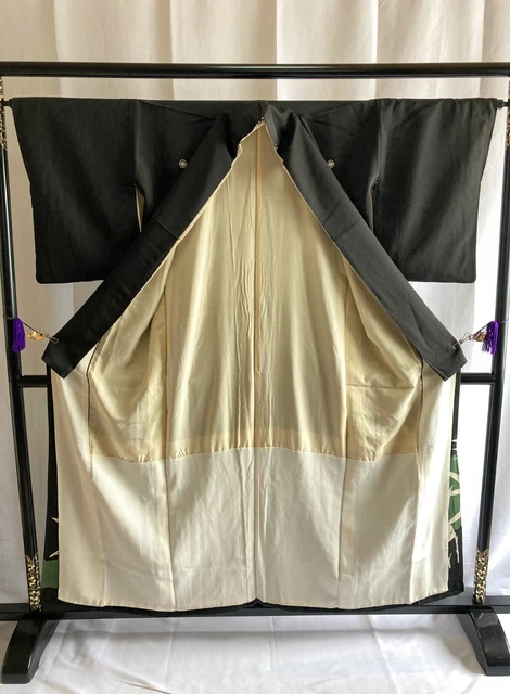 Vintage Japanese kimono - Kuro tomesode with Beautiful embroidery 7