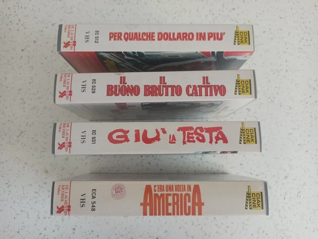 Lotto 36 VIDEOCASSETTE VHS ex noleggio ANNI 80-90 - Musica e Film In vendita a Rieti