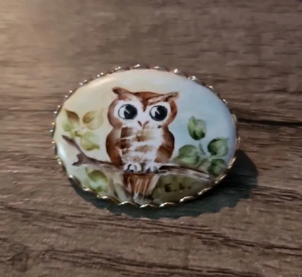 Vintage Hand Painted & Signed Brooch Cameo Pin Of Owl On Branch