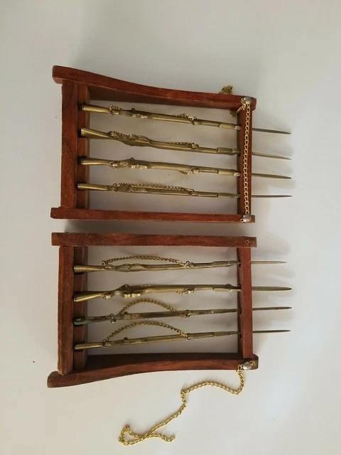 2 Mini Gun Rack Holder w/ 8 Brass Musket Rifles 8"