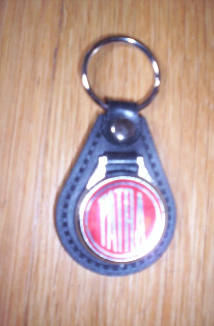 Tatra Schlüsselanhänger neu  metall rot Logo CSSR