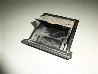 PORTA CENERE Toyota Hilux 88/97