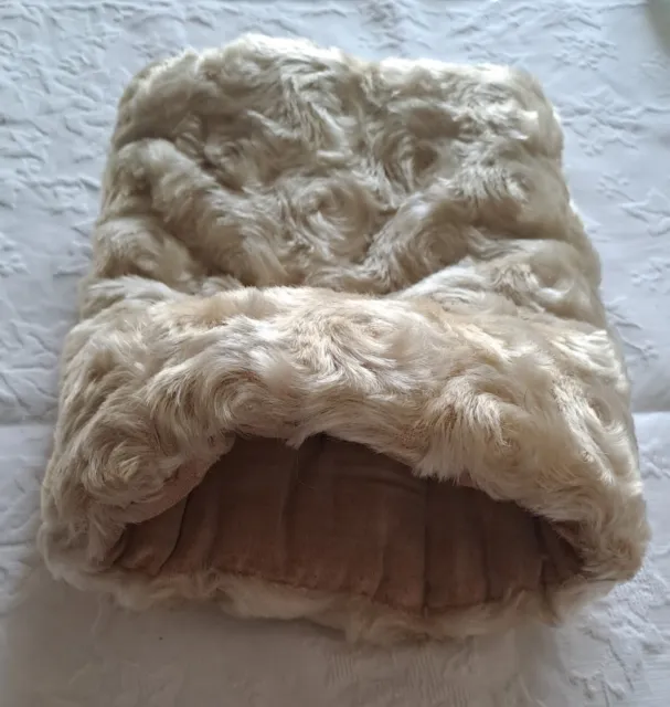 Gorgeous Rosette Wool Hand Muff Warmer Great Condition Vintage Antique Gloves