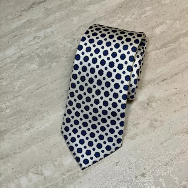 English Dots Tie - White and Navy