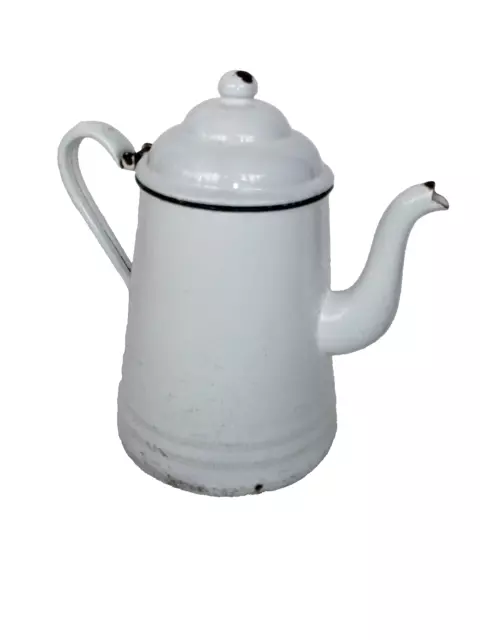 Ancienne cafetière émaillée  tôle pichet verseuse pot à lait cruche