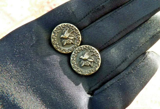 LOT 2 ANCIENS PETITS BOUTONS en MÉTAL au DÉCOR D'OISEAU fin XIXe