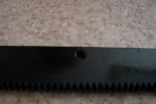 10 feet of Mech Rack   (5x24"pcs) Rack and a 20 t  1/4" bore pinion