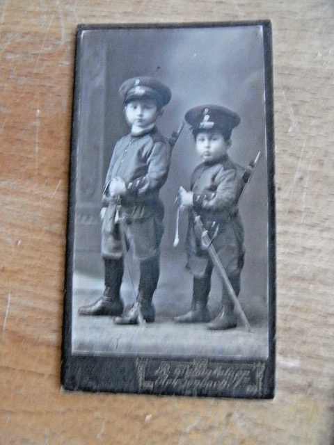 Orig. Foto 1.WK Portrait Porträt Soldat Uniform Kinder