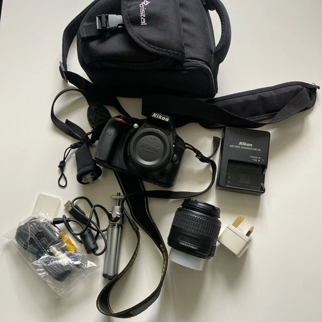 Nikon D3300 24.2 MP Digital SLR Camera with 18-55mm Lens Tripod Sandisk Nikon D3300 24.2 MP Digital SLR Camera with 18-55mm Lens Tripod Sandisk