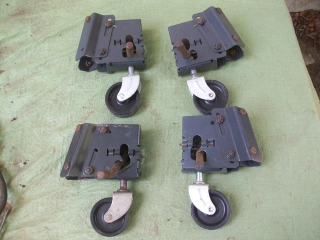 Indiana Farm Shop Find=Craftsman Tool Stand- Table Saw-4-Step Up Casters