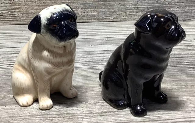 Pair Pug Puppy Dogs Black & Beige Ceramic S&P Salt & Pepper Shaker Set Tableware