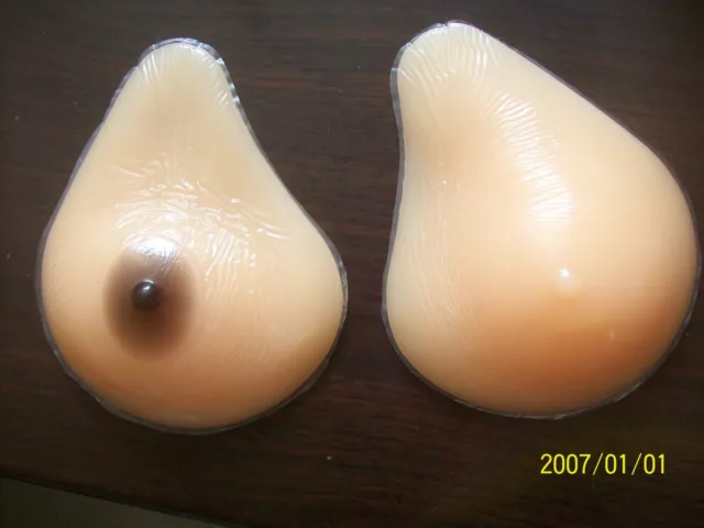PAIRE DE FEUILLES souples ReelLook X100 formes de seins faux boobs TV seins  inserts de soutien-gorge EUR 81,78 - PicClick FR