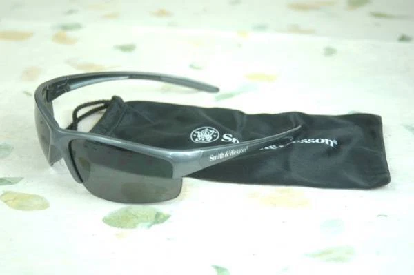 Smith&Wesson Equalizer Safety Glass Smoke New