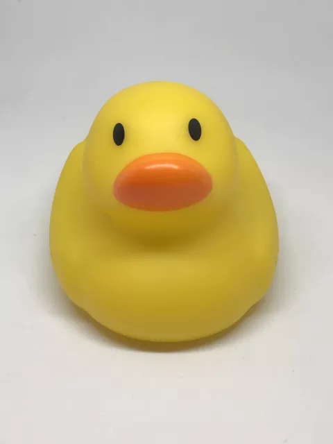Munchkin Classic RUBBER DUCKY Floating Bath Time Toy Duck Baby Tub Yellow Duckie