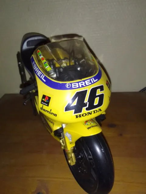 Valentino Rossi Honda 500 NSR Moto GP 1/6 Ème