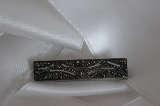 BROCHE ART DECO STRASS et ARGENT MASSIF Poinçon SANGLIER Brooch