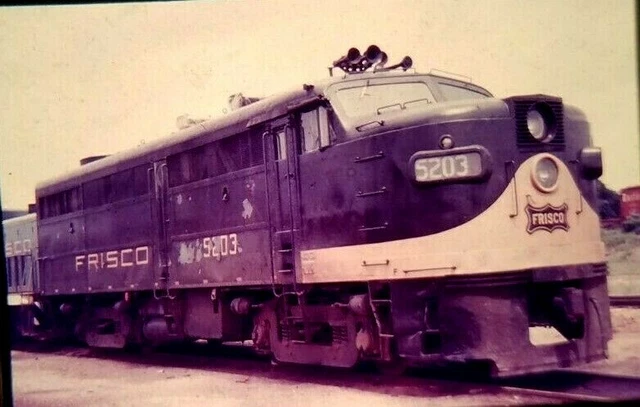 DE18 Train Slide FRISCO  Springfield MO is a Frisco FA-2