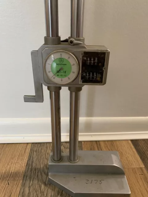 Mitutoyo 192-111 Dial Height Gage Height Measure: .001-18" Mitutoyo 192-111 Dial Height Gage Height Measure: .001-18"