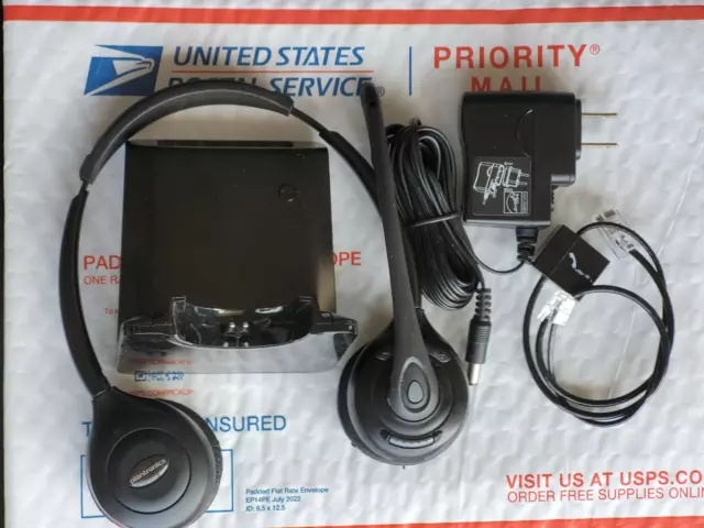 Plantronics CS520 Binaural Wireless Headset System  DECT 6.0 84962-01
