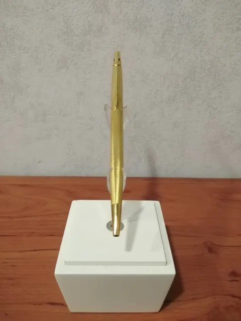 VINTAGE SWISS CARAN d'ACHE MADISON BALLPOINT PEN GOLD PLATED