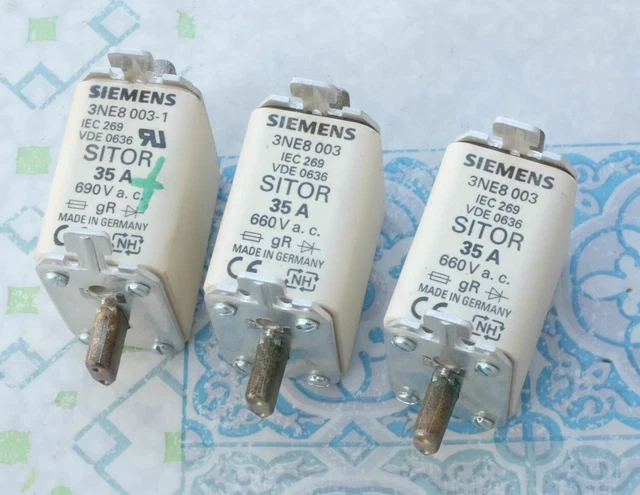 Siemens 2x 3NE8003 et 1x3NE8003-1 fusible 35A taille 00 gR 660V 690V. Lot de 3