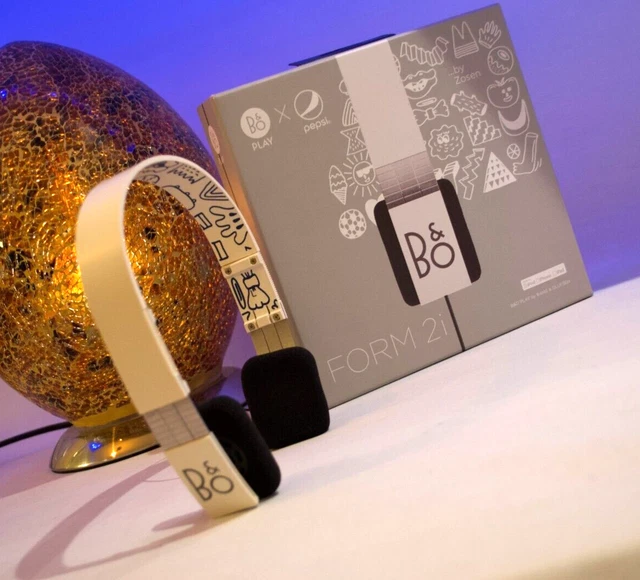 BEOPLAY FORM 2I Bang and Olufsen B&O White on ear Headphones
