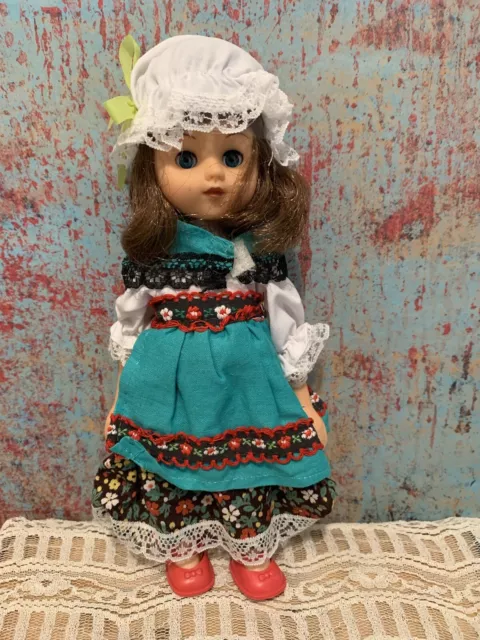 8” Vintage lucky ind co Ltd International Plastic Doll Sleepy Eye ethnic England