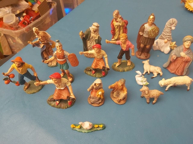 LOTTO STATUINE E animale presepe - made in Italy - qualcuno rotto EUR