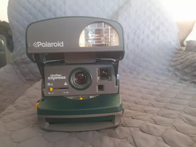 Vintage camera Polaroid One Step Express untested But Looks In Vg Cond..