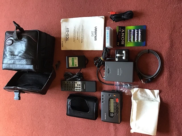 SONY DAT TCD-D7 + Rmr-D100 Walkman Portable “Kit” £325.00 - PicClick UK