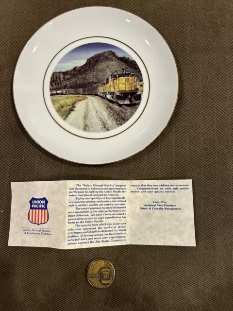 Union Pacific Safety Award Collectible Railroad Plate And Bronze Medallion