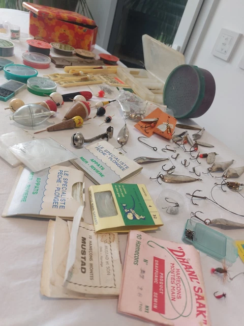 MATÉRIEL DE PÊCHE ancien DANS UNE GROSSE BOITE TRES BEAU LOT EUR 30,00