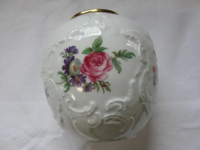 Porzellan Vase Blumendekor Goldrand Royal Porzellan Bavaria KPM Handarbeit