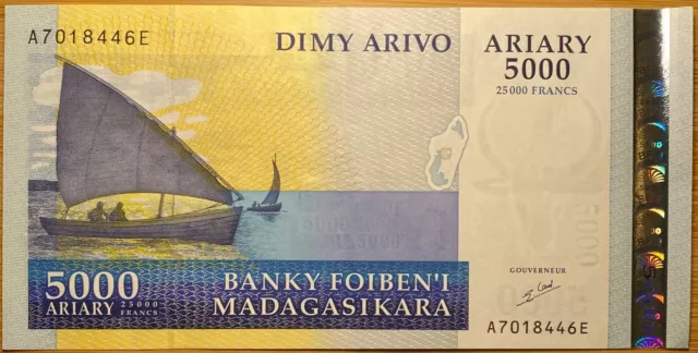 Très Beau Billet De 25000 Francs 5000 Ariary Madagascar  (Bill 165)