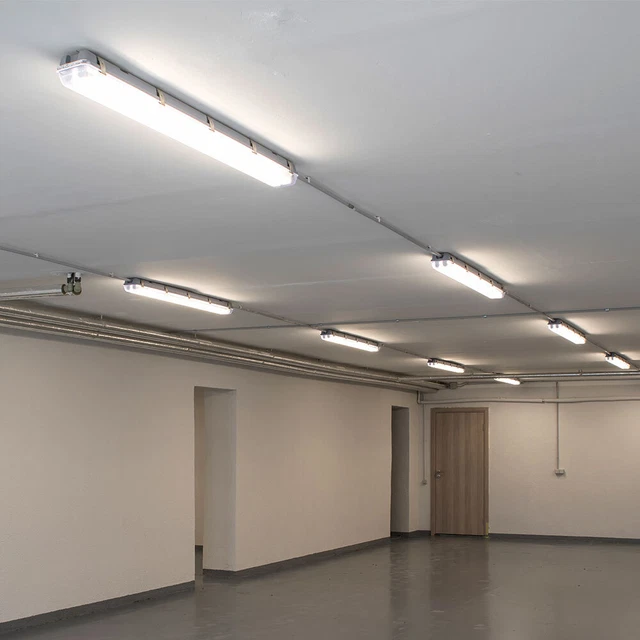 Tube LED Lumineux Pour Atelier, Garage, Plafond - 30 à 150 Cm, 10W-50W, Blanc Froid/Chaud, IP20