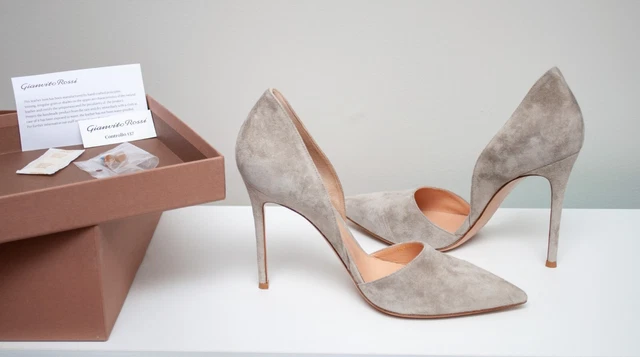 Gianvito Rossi Women's 4 Inch Heel Pointed Toe Suede Pumps Soft Grey Size EUR 41